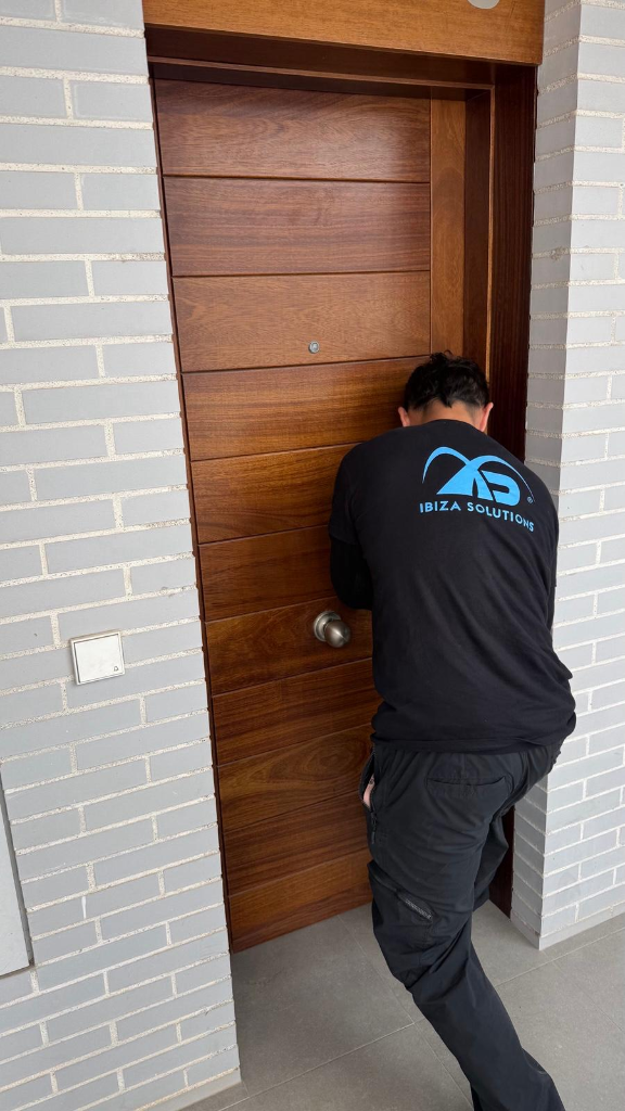 Pérdida de Llaves: Apertura y Nuevo Bombín de Seguridad