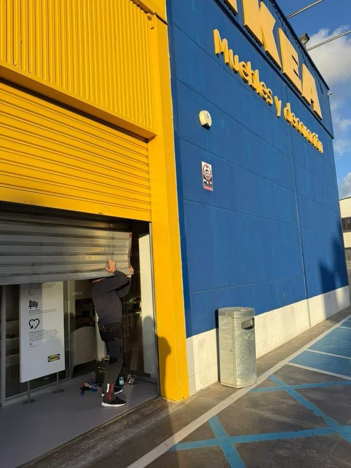 Reparación de cierre bloqueado en IKEA Ibiza