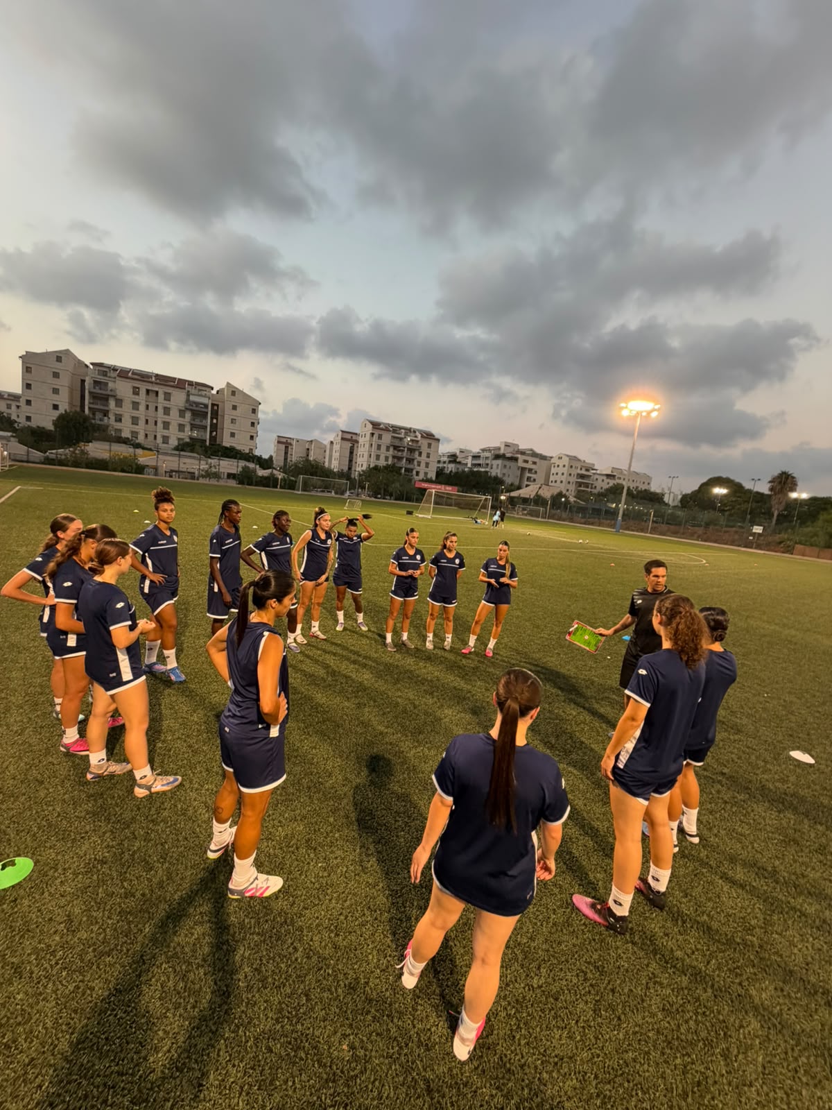 השבוע נפתח טורניר גביע אתנה - פתיחת עונה בבית לא פשוט