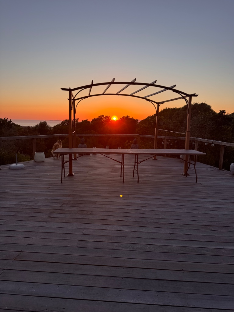 Coucher de soleil sur la terrasse