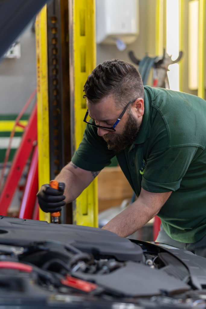 Tom, Wilford Auto Services