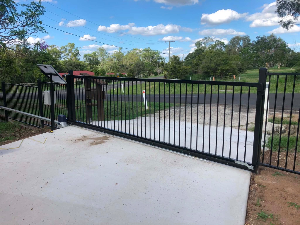 Black Vertical Bar Sliding Gate with Solar