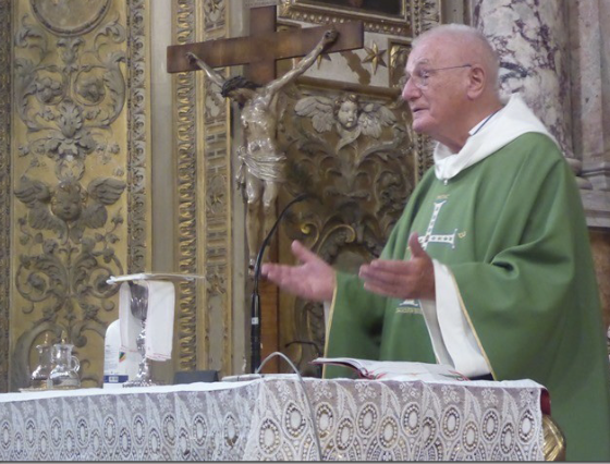 Fr Pat saying Mass