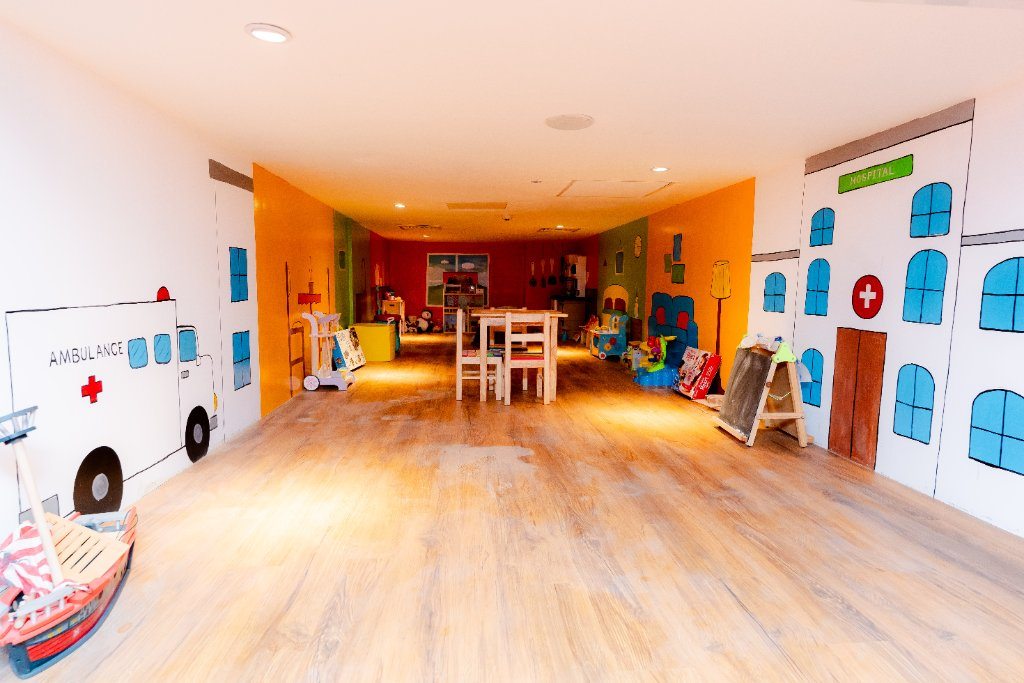 Imagination Street (Mezzanine)