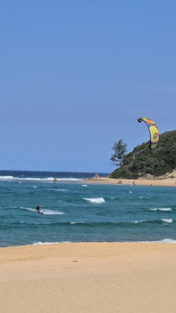 Wave kitesurfing, Tofo, Mozambique