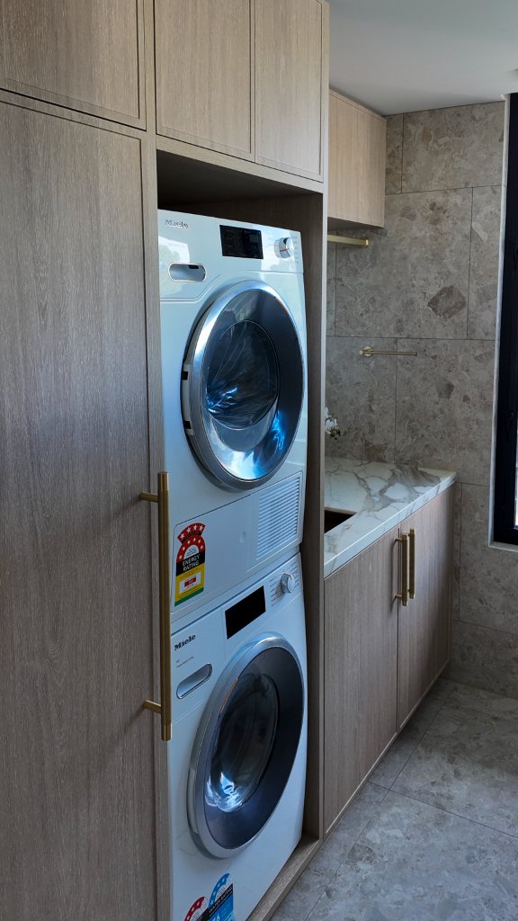 Laundry — Detail