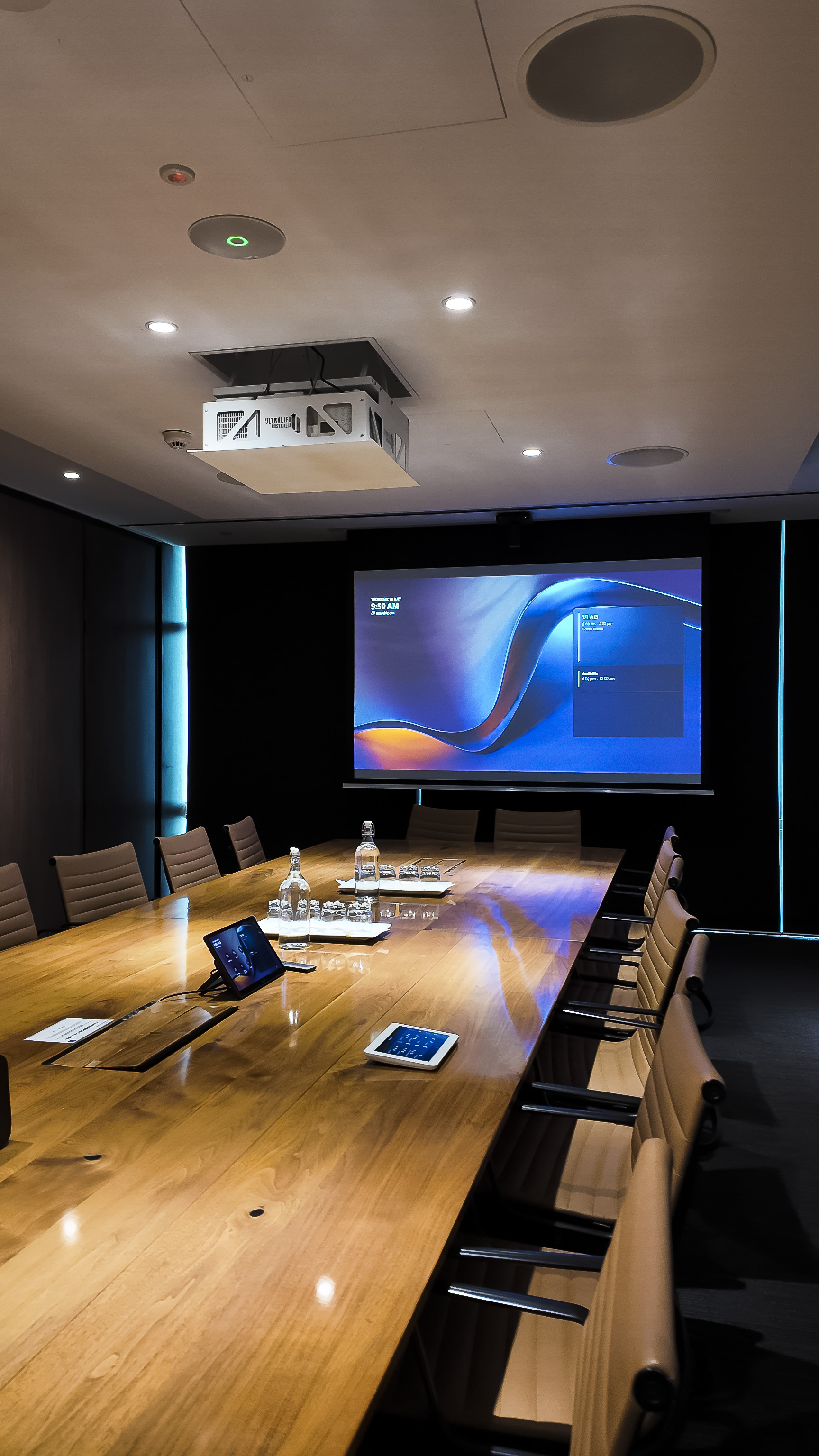 Meeting Room — Yealink Phone & Display