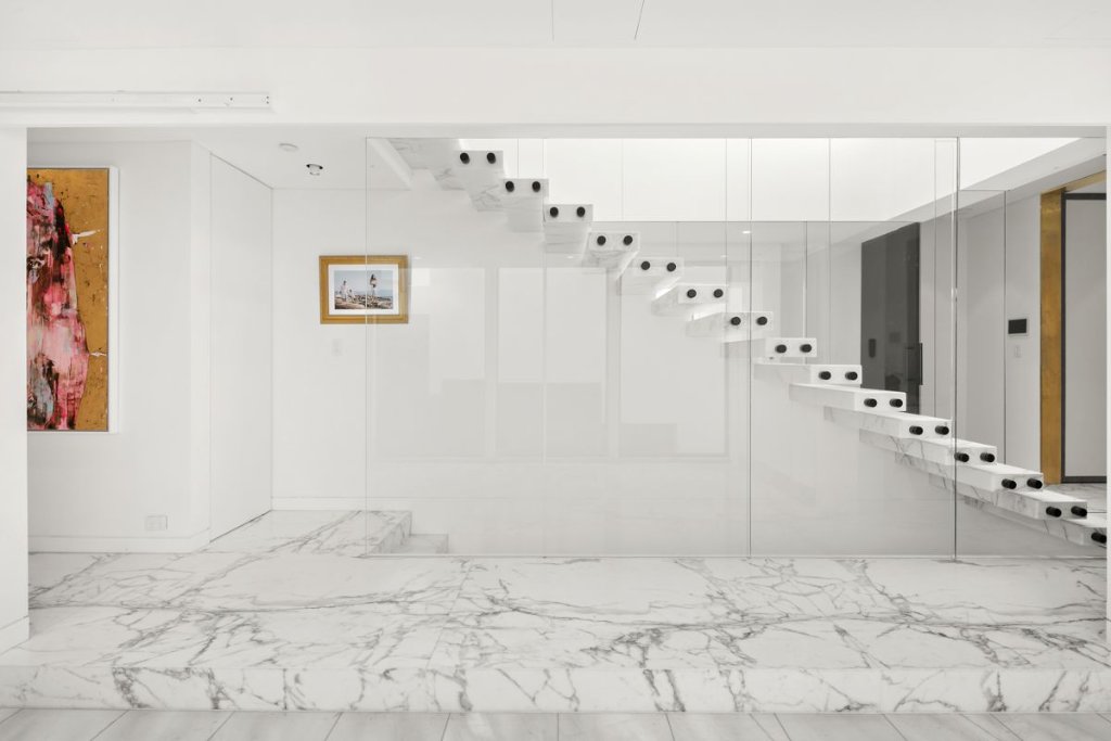Entry Hall & Staircase