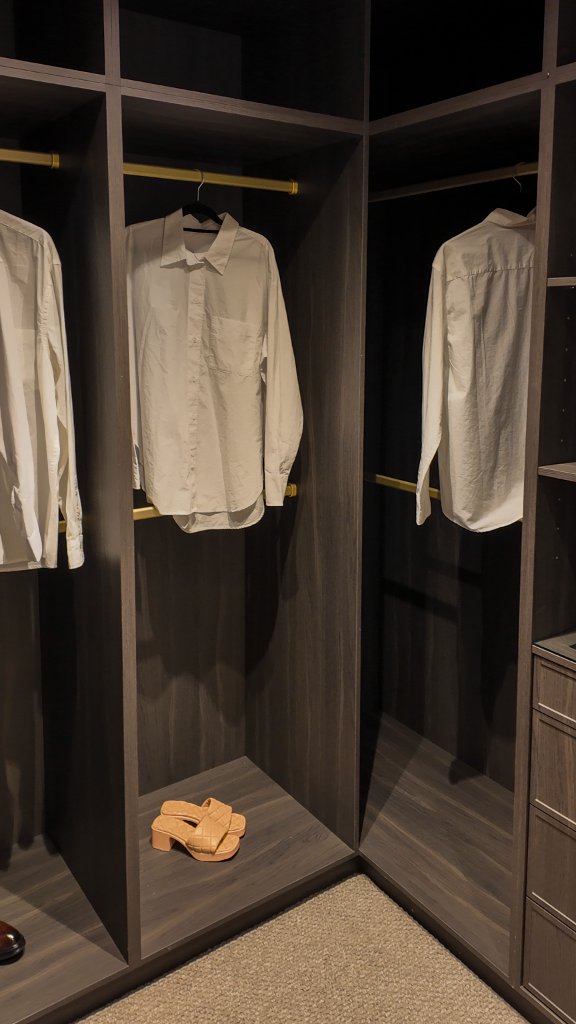 Walk-in Wardrobe