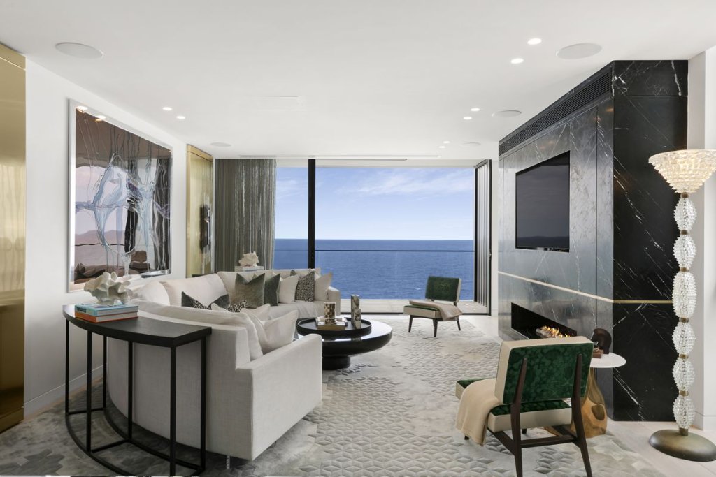 Living & Ocean View