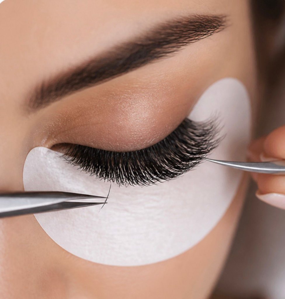 Lashes at home Dubai Lashes at home Dubai