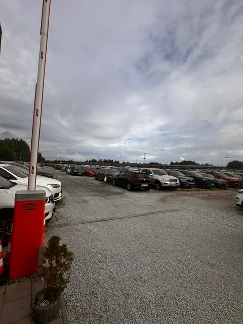 AA3 Parking przy Lotnisku Gdańsk — ogrodzony, monitorowany parking
