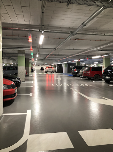 Parking CH Dekada Nysa, Wolności 2, Nysa