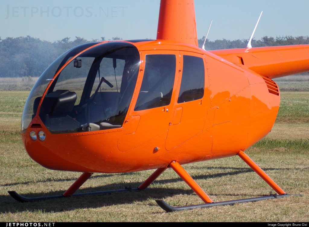 Robinson 44 photo 1
