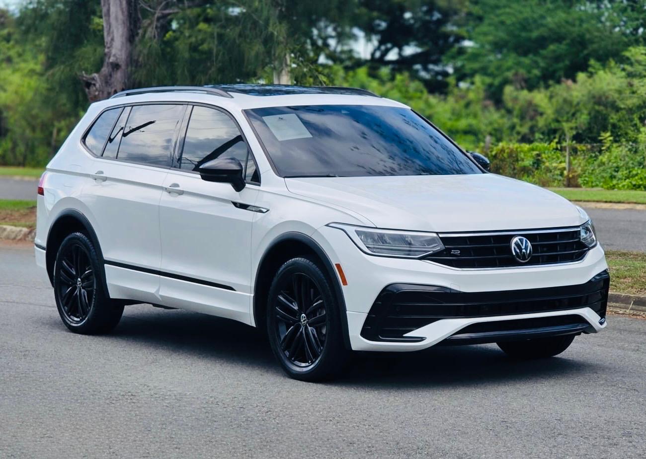 Volkswagen Tiguan SE R-Line Black Edition - foto 1