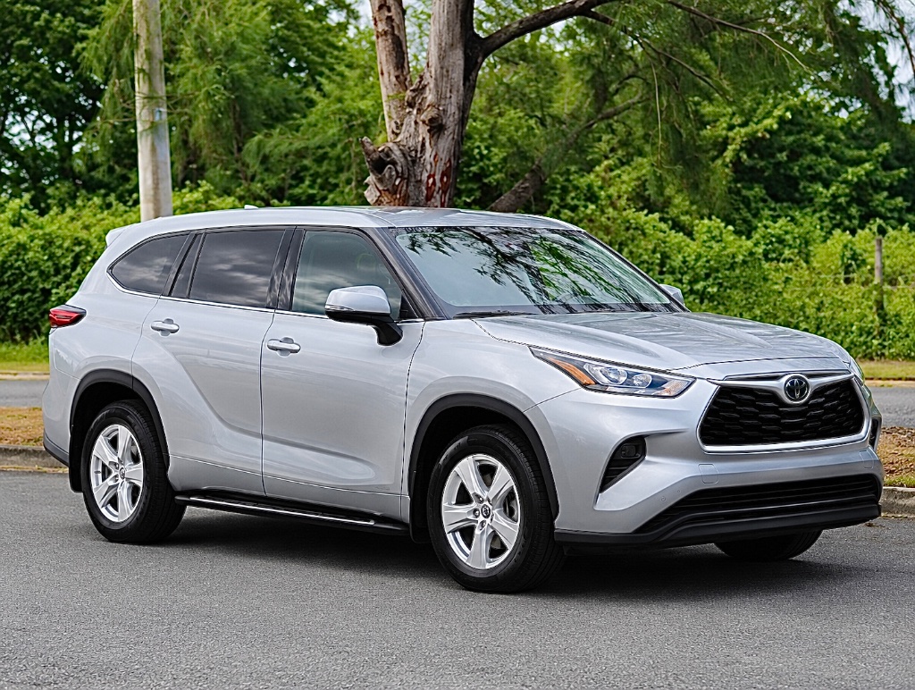 Toyota Highlander LE