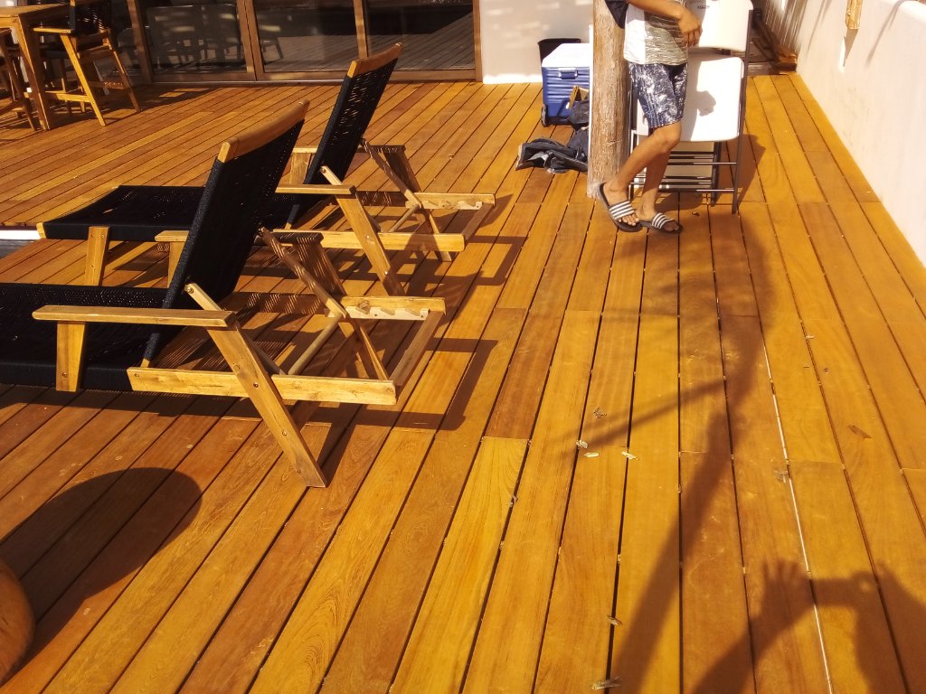 Deck de Teca Peruana en Alberca y Muelle — Riviera Maya