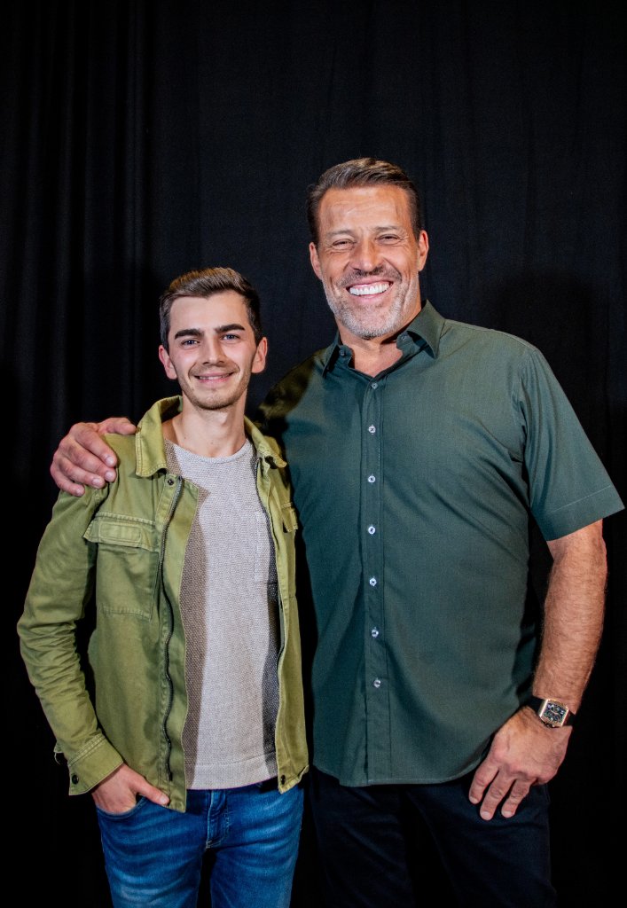 Cu Tony Robbins