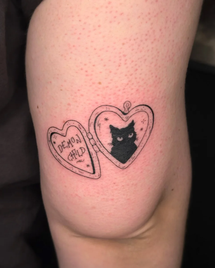 fine line tattoo by Arabella Vida at The Sunroom LA, Santa Monica CA