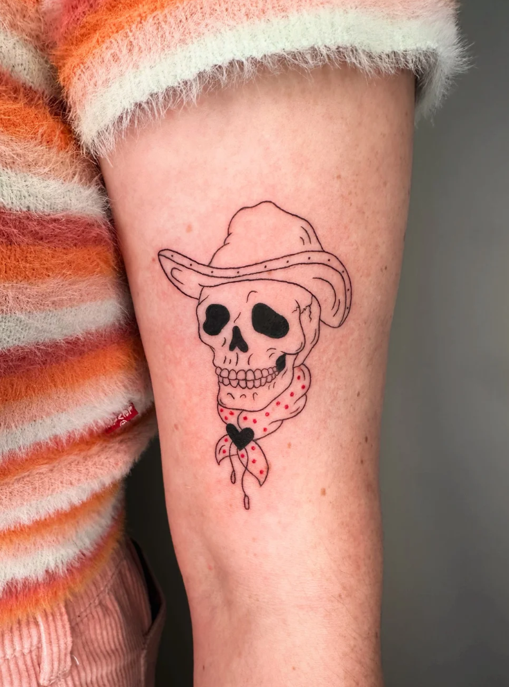 fine line tattoo by Arabella Vida at The Sunroom LA, Santa Monica CA