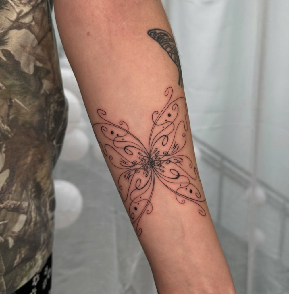 fine line tattoo by Gold Thiefff at The Sunroom LA, Santa Monica CA