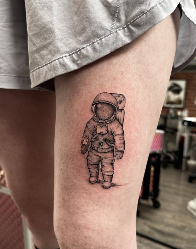 fine line tattoo by Bruno Townse at The Sunroom LA, Santa Monica CA