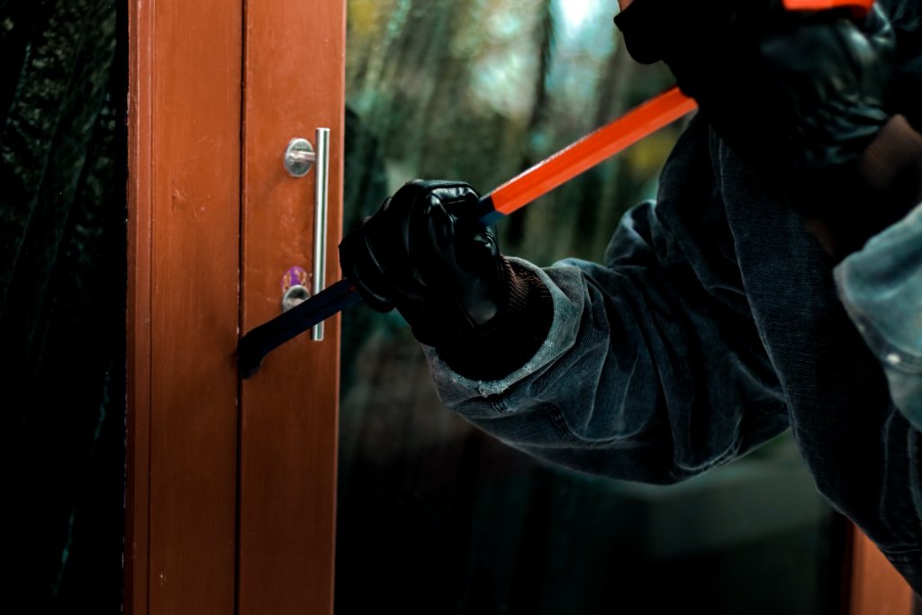 Alarm Monitoring & Armed Response 1