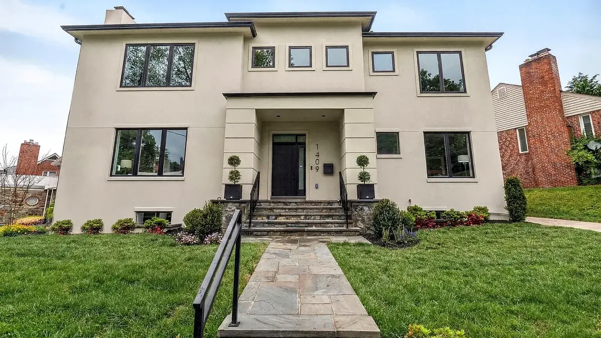 Leegate Rd NW home in Washington, DC, by Homecrest Builders