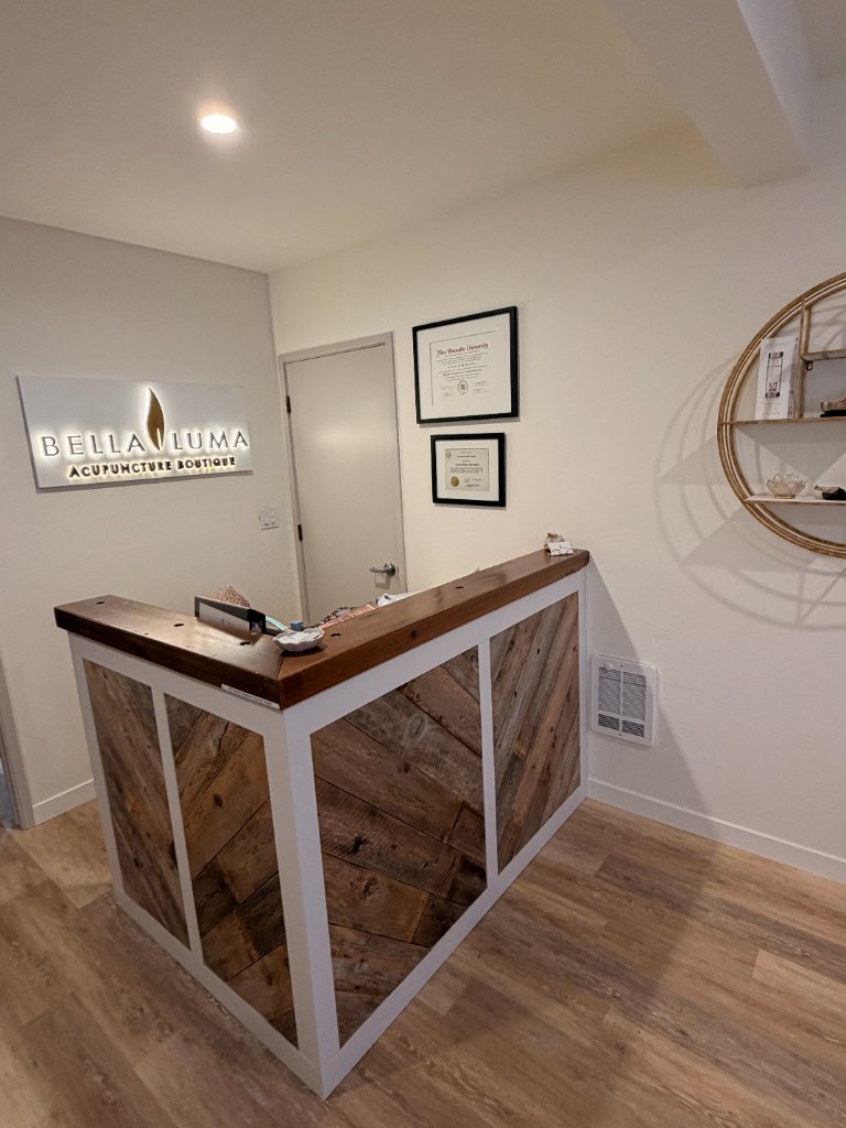 Bella Luma boutique entrance