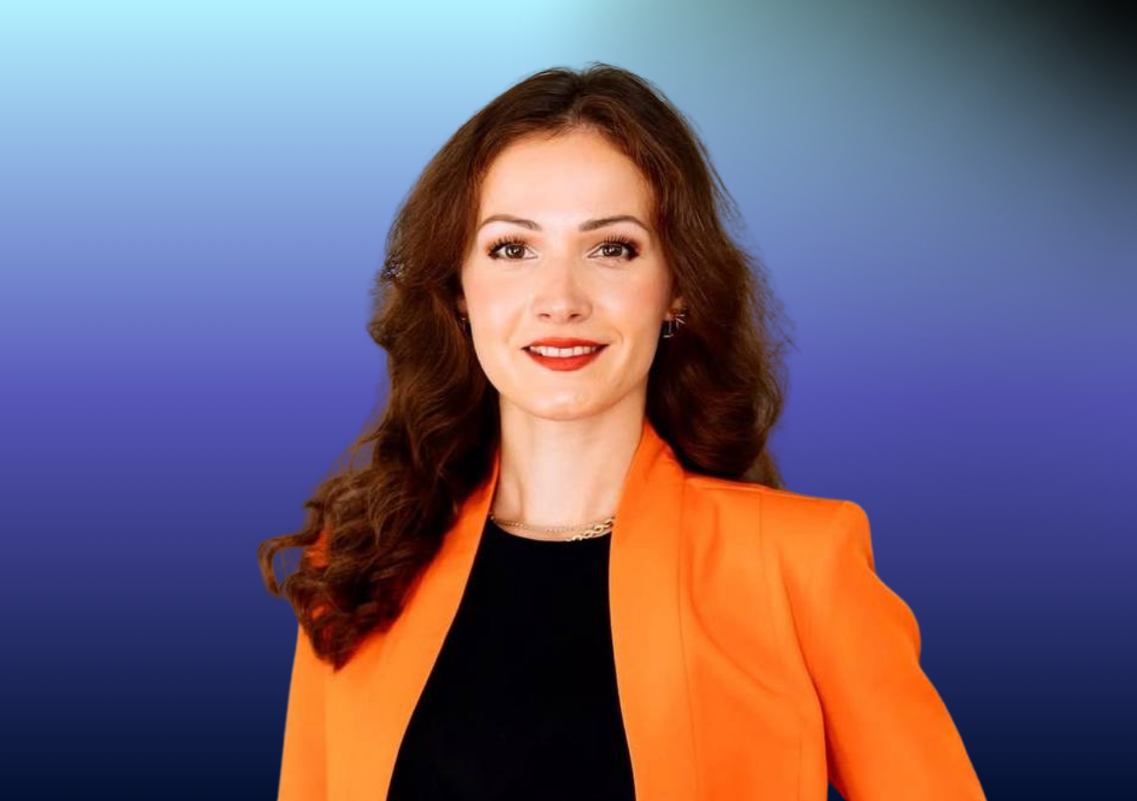 Alena Enova