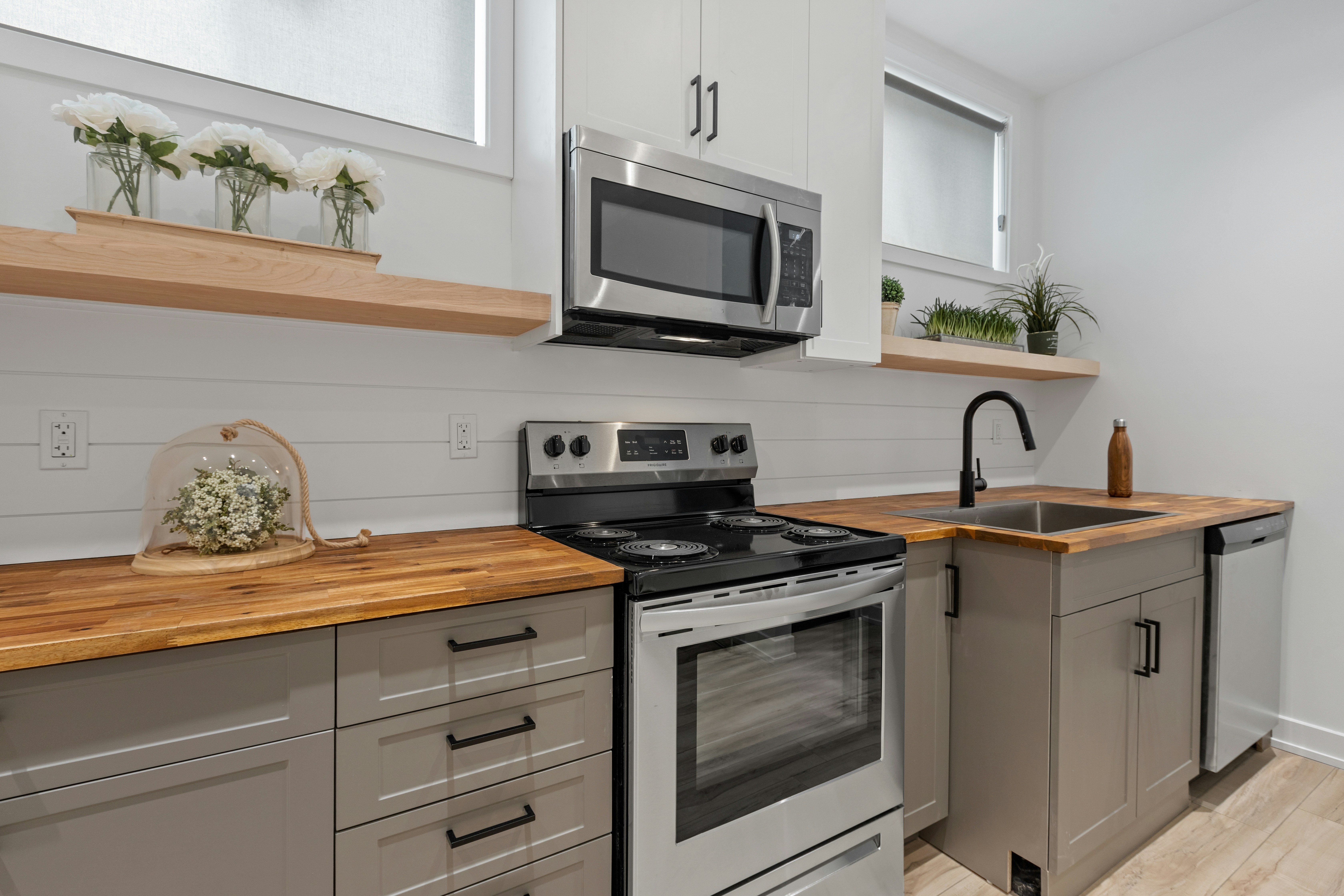 Bayview Residence kitchen