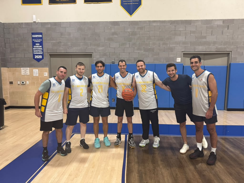 Play It Again Sports Grizzlies team photo