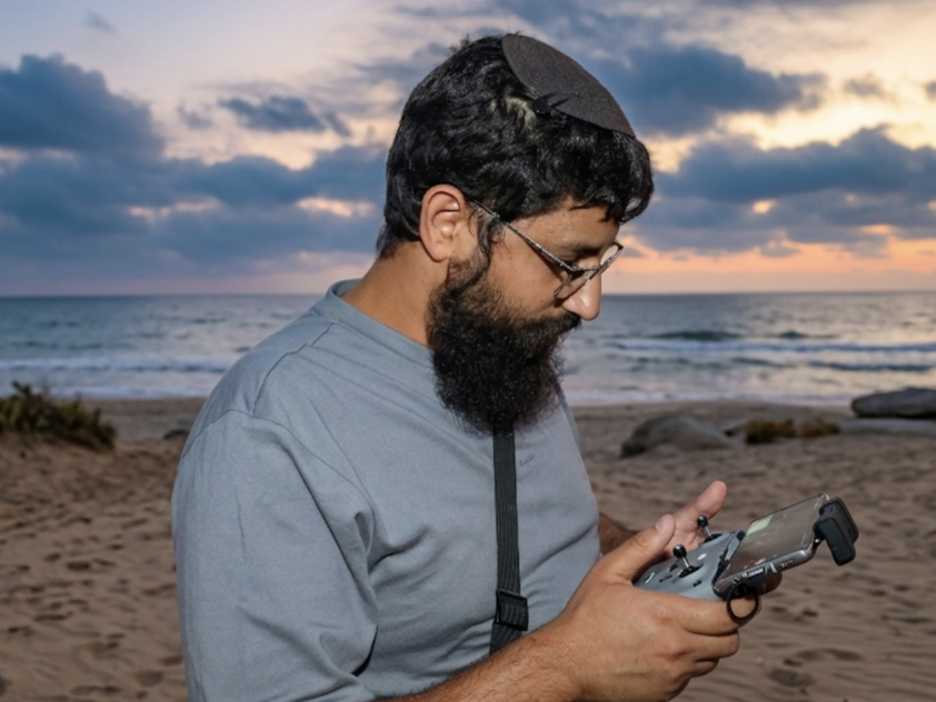 דותן גמליאל - צלם נדל״ן מקצועי ויוצר תוכן ויזואלי לנכסים ומיתוג עסקים