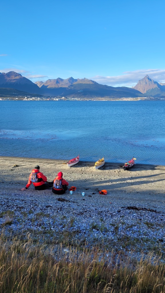 Beagle Channel Kayak Expedition - Excursión aventura en Club AFASyN, Ushuaia, Ushuaia - Patagonia Argentina - foto 2