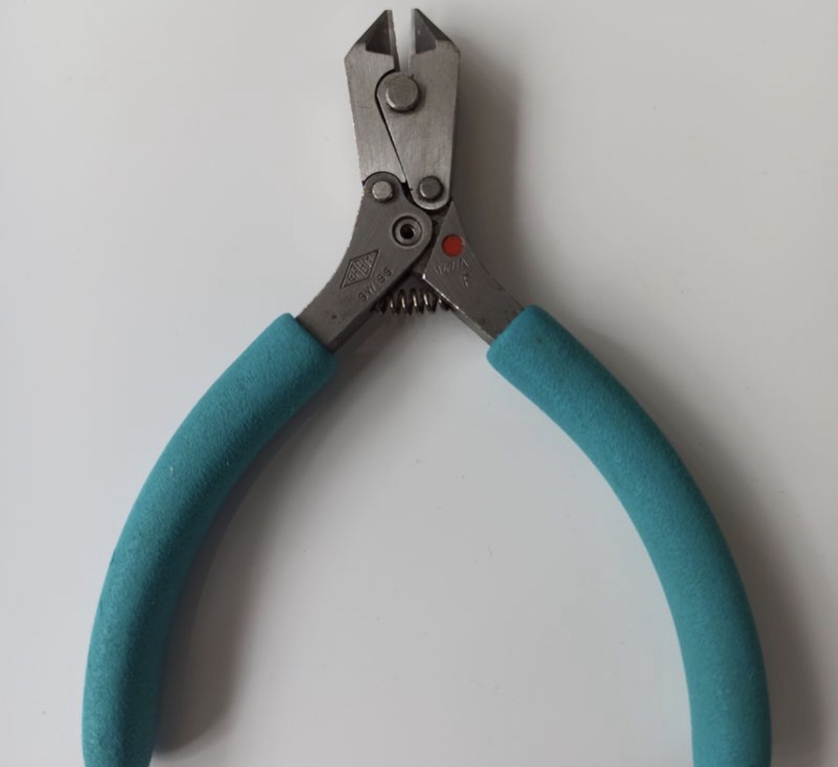 Pince coupante de précision Lindstrom Swiss 147A