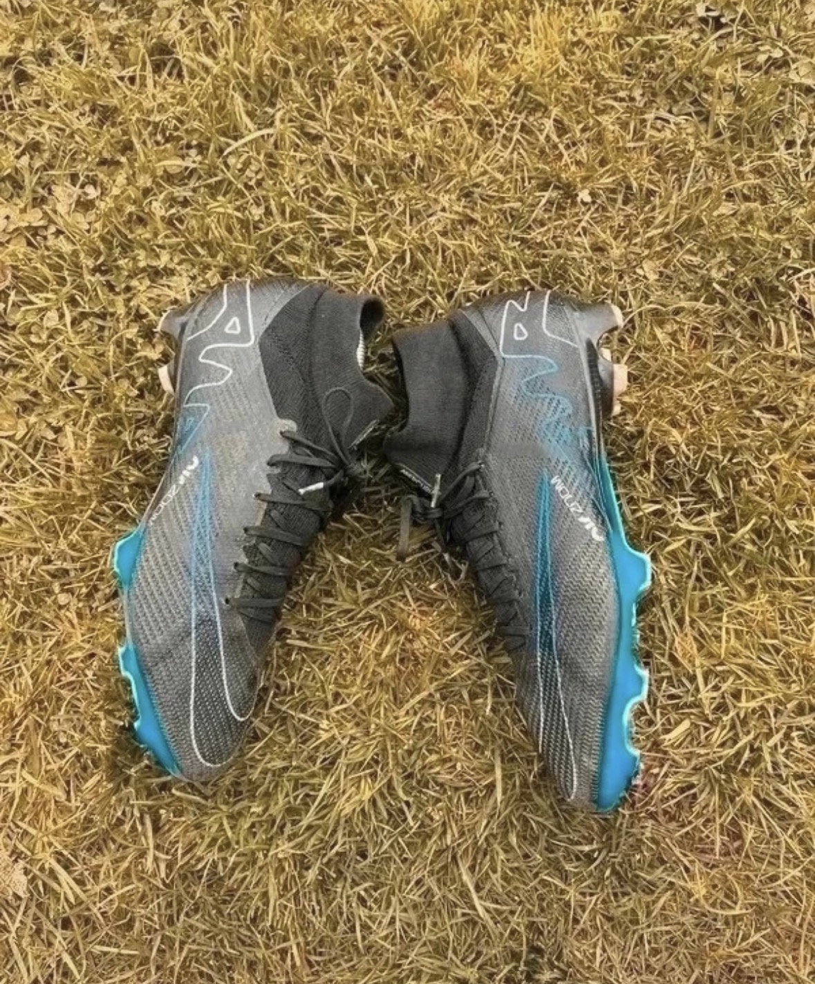 Crampons Nike Zoom noirs semelle bleue - Bon état