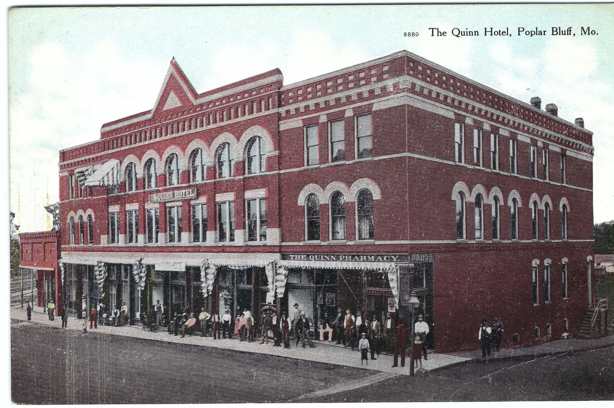 The Quinn Hotel, Poplar Bluff, Mo. — Broadway (Fourth Street) - historic postcard, Poplar Bluff Missouri