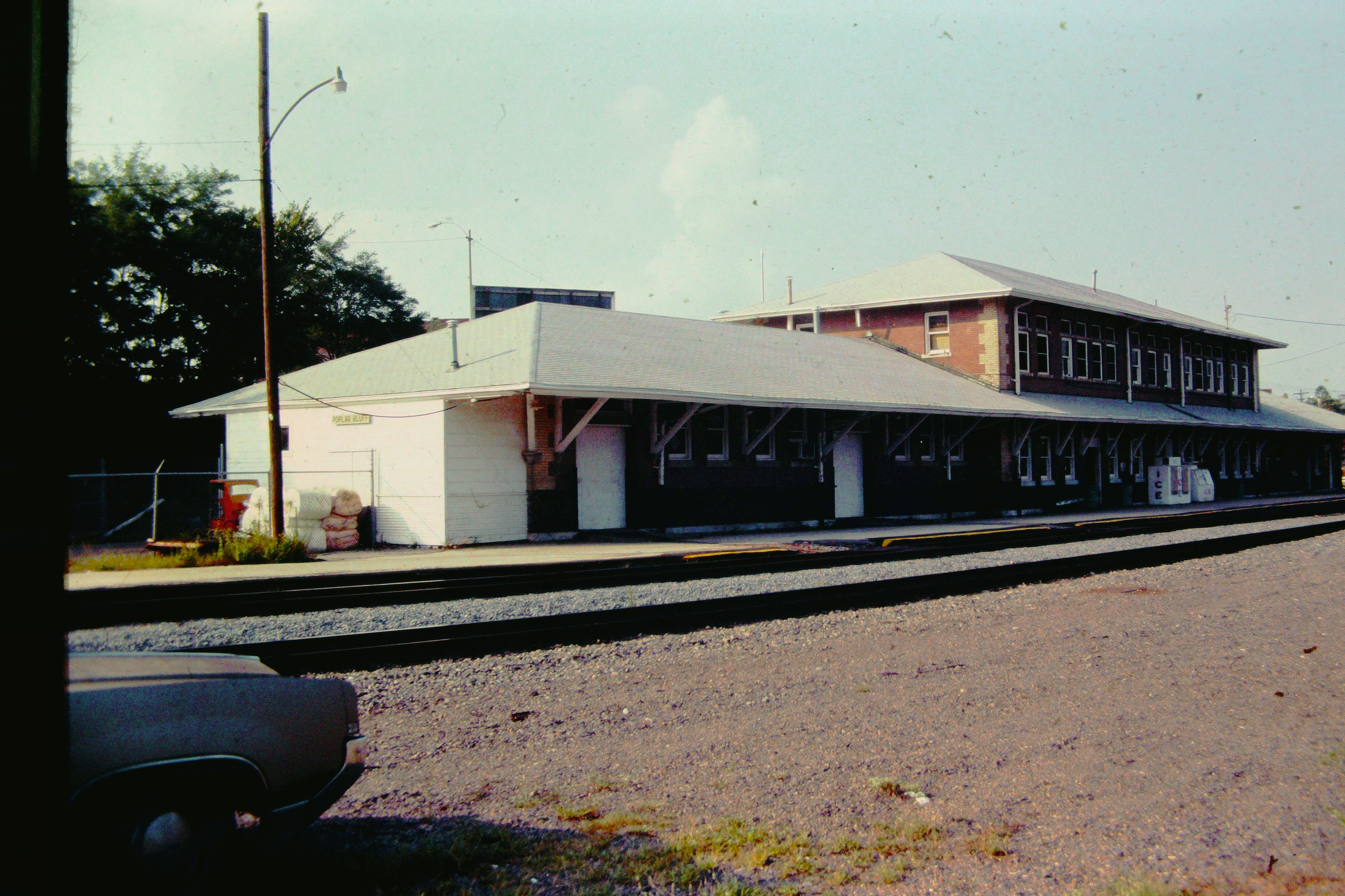 Iron Mountain Depot, Trackside View, August 1985, August 5, 1985