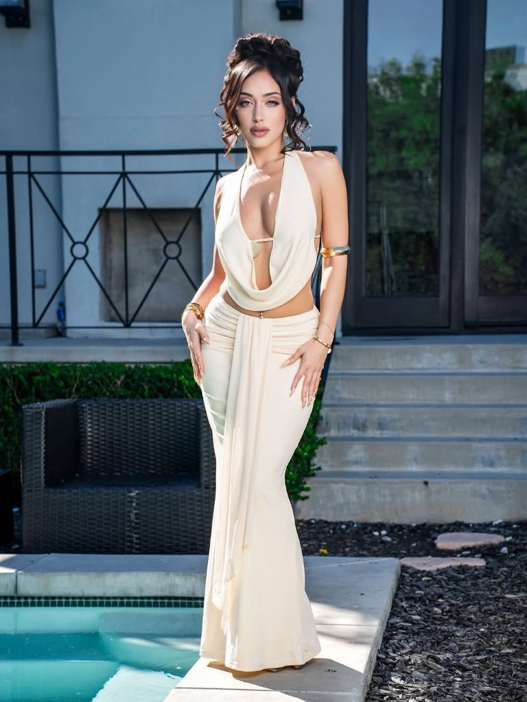 Inas X — Ivory Goddess