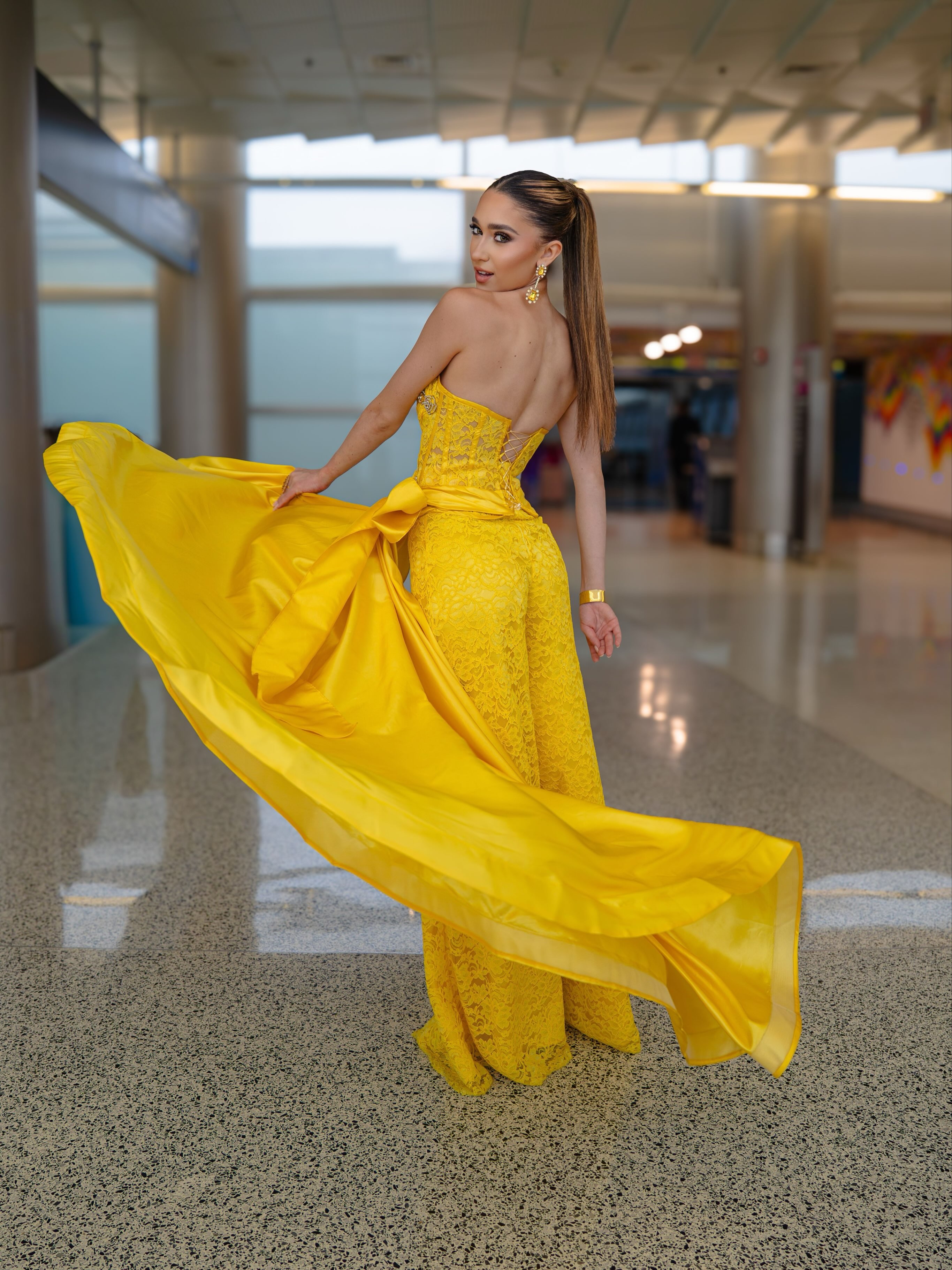 Alexa Sophia Lugones yellow couture train