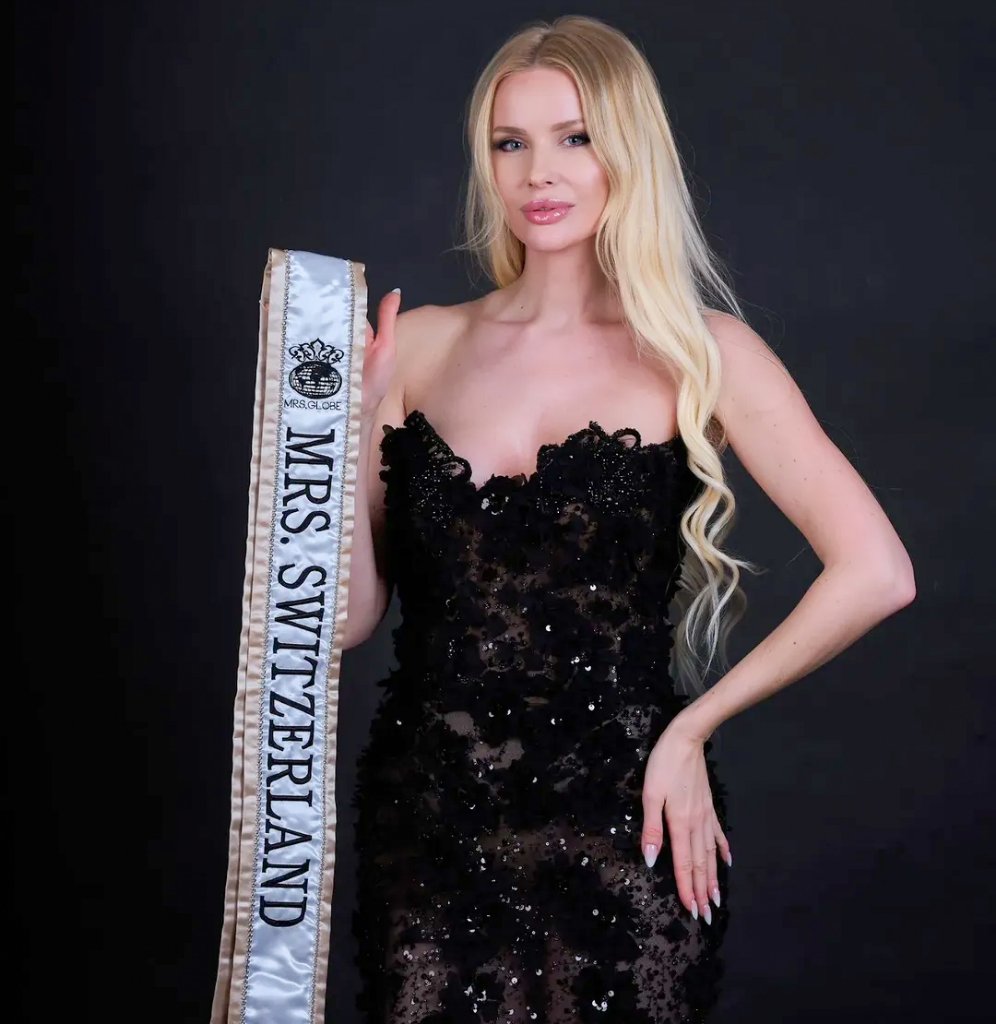 Alena Khlapkova with Mrs. Switzerland sash