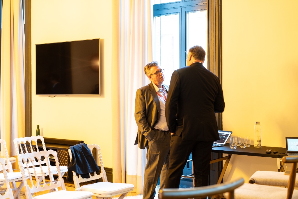 Networking at Leadership Pulse Series Madrid 2026