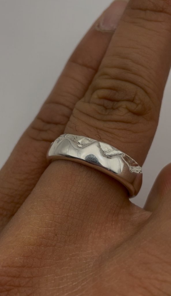 Mountain band ring