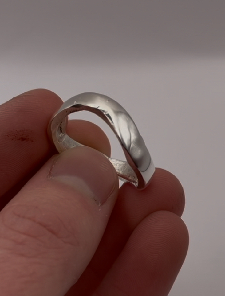 Wave silver ring
