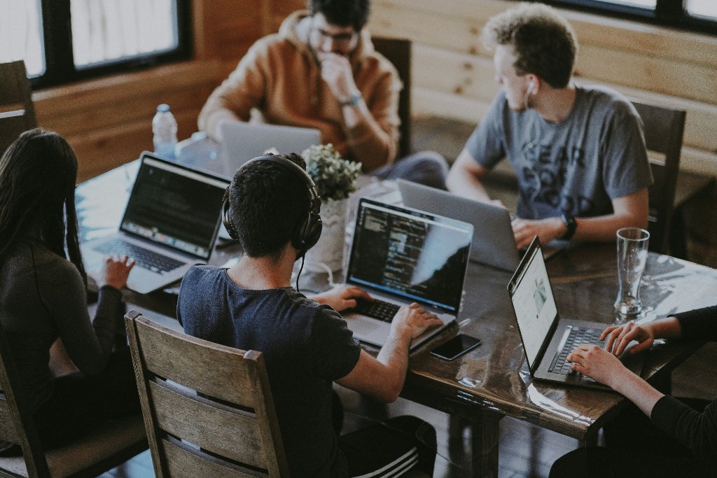 10 Services Organizations Powering Modern GTM