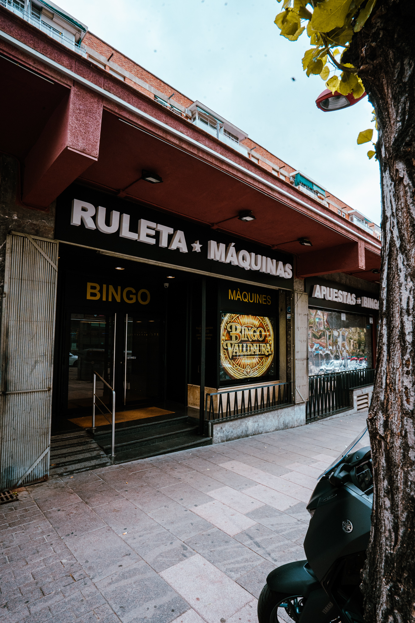 Interior de la sala Bingo Valldaura