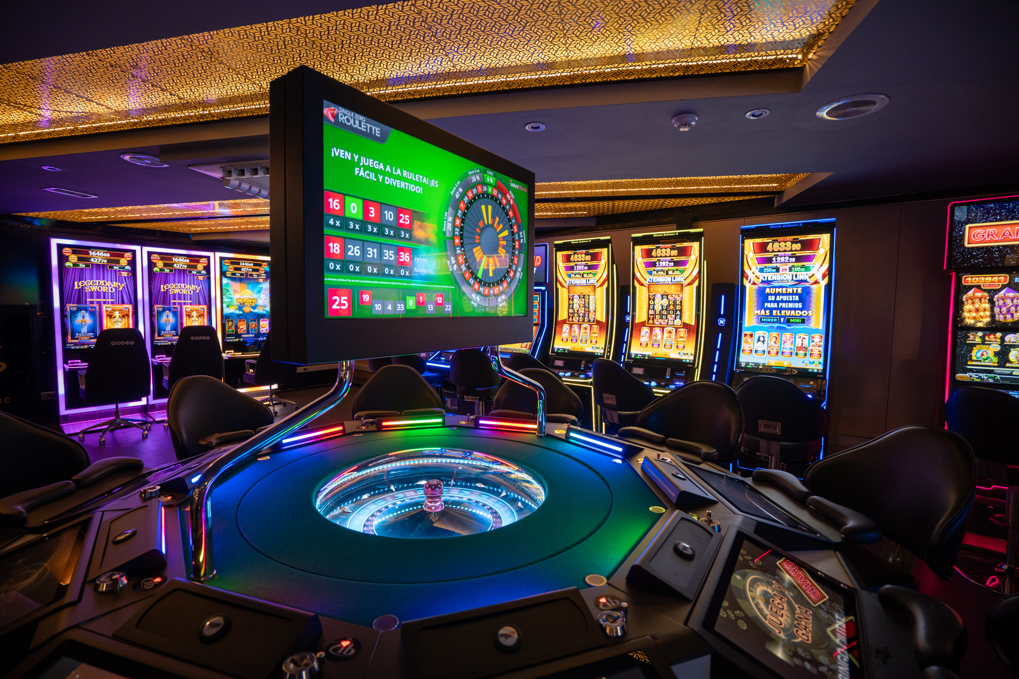 Ruleta Single Zero con pantallas de números del Bingo Ciutat de Barcelona