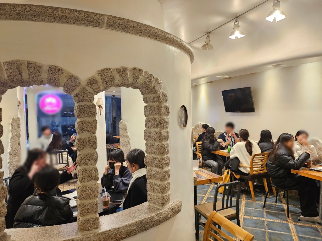 다양한 국적이 모이는 한일교류 현장