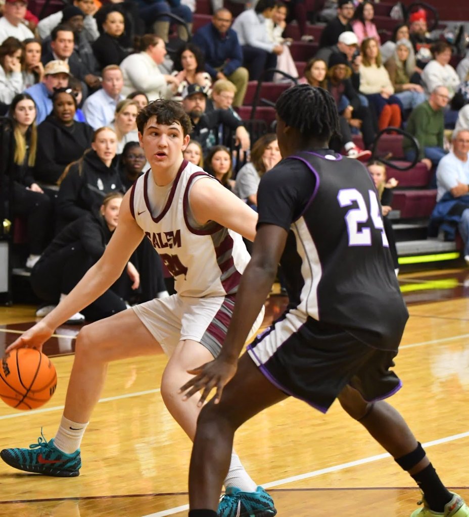 Oliver Gilliam in game action