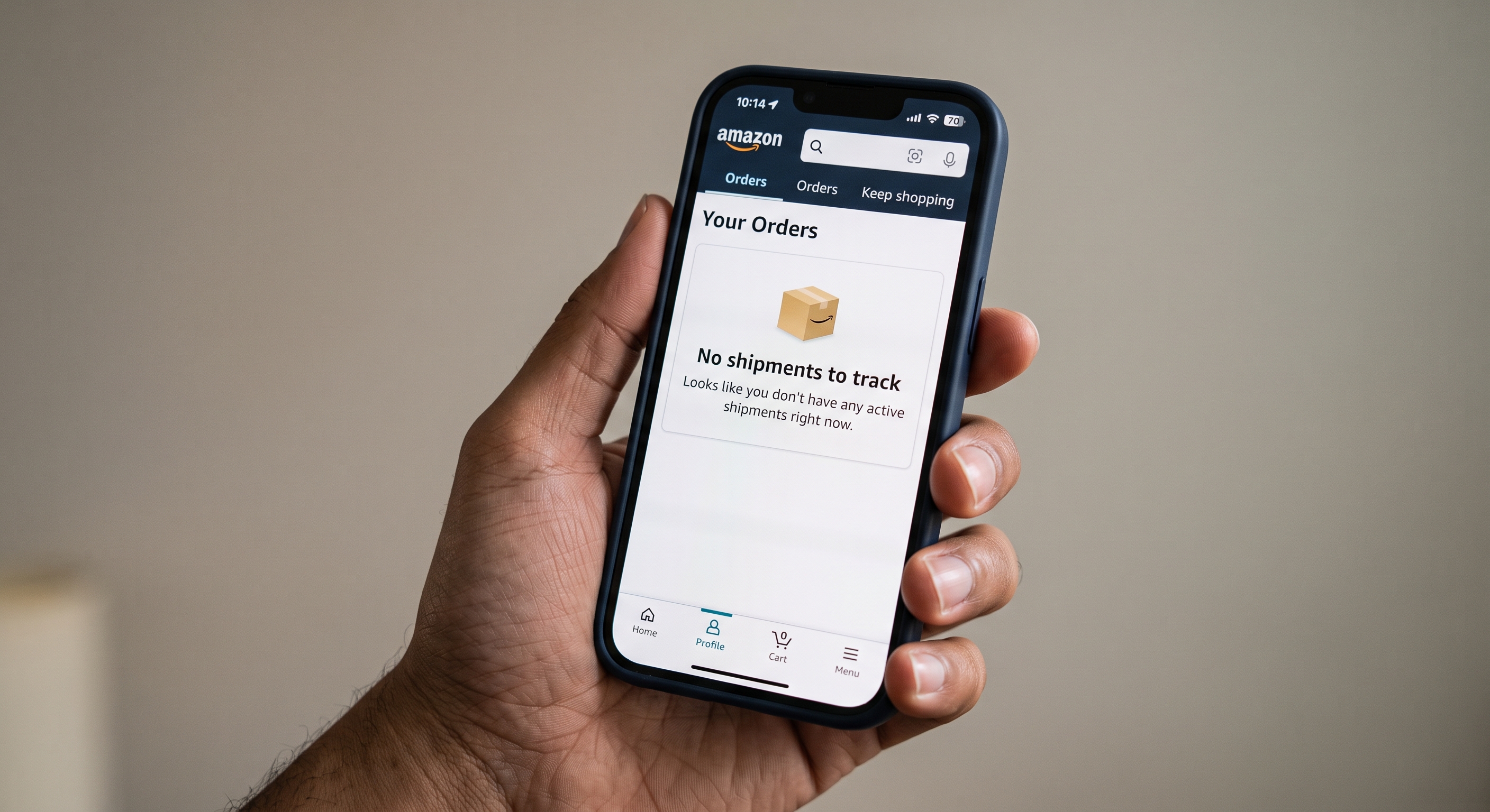 Amazon app showing 'No shipments to track' on the orders page